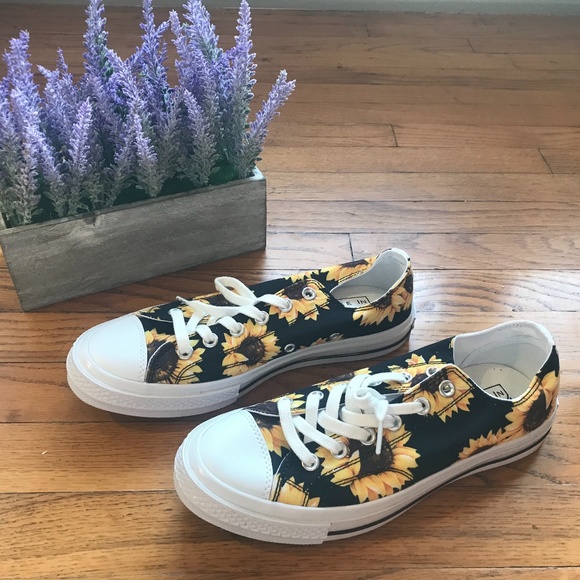 Modcloth Shoes - Sunflower Canvas Summer Shoes